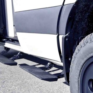 Fully automatic step for right front door on MB Sprinter