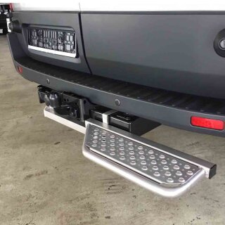 einseitige Hecktrittstufe fr Ford Transit mit AHK