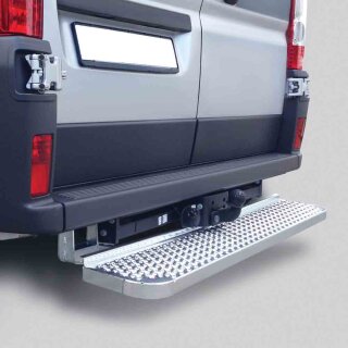 Hecktrittstufe für Renault Master IV -  mit AHK - ab 2024
